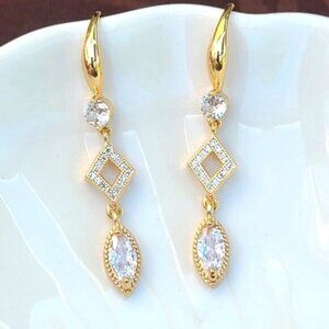 Gorgeous Gold Tone Crystal Party Dangle Drop Earrings